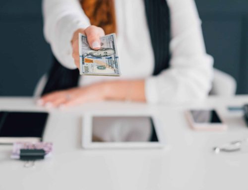 Guide to Borrowing Personal Loans from Licensed Moneylenders: Choosing the Best Legal Moneylender in 2023
